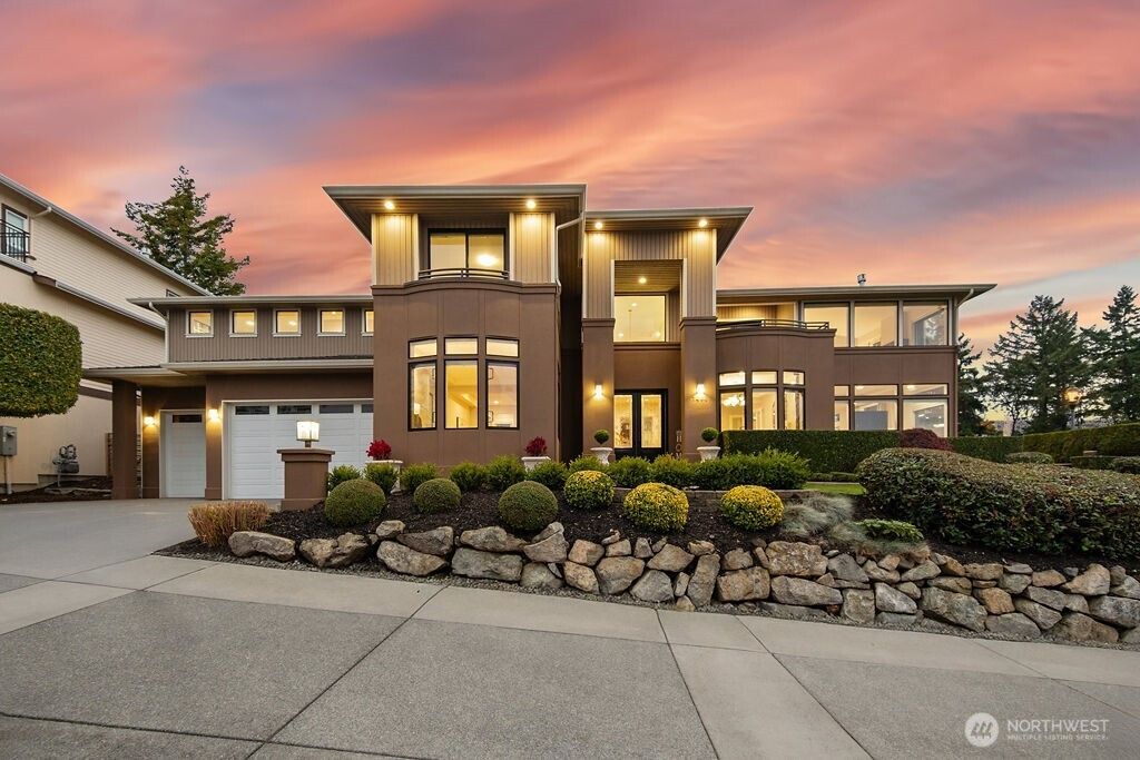 Photo of 7404 117th Place Pl SE, Newcastle, WA 98056 (MLS # 2460387)