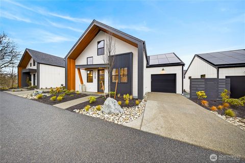 Photo of 3908 Crosswinds Court, Anacortes, WA 98221 (MLS # 2495490)