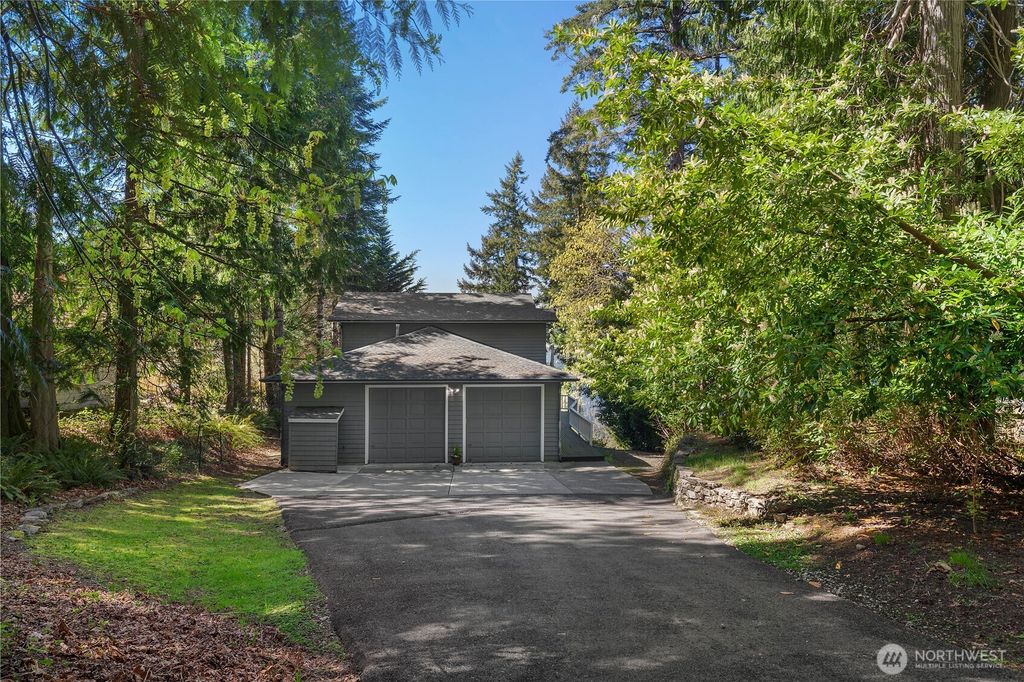 Photo of 5023 Cooper Point Road NW, Olympia, WA 98502 (MLS # 2506388)