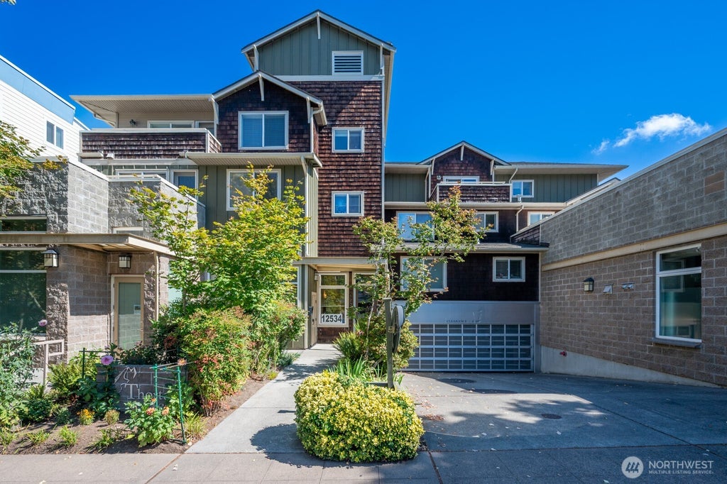Photo of 12534 15th Avenue NE #36, Seattle, WA 98125 (MLS # 2579989)