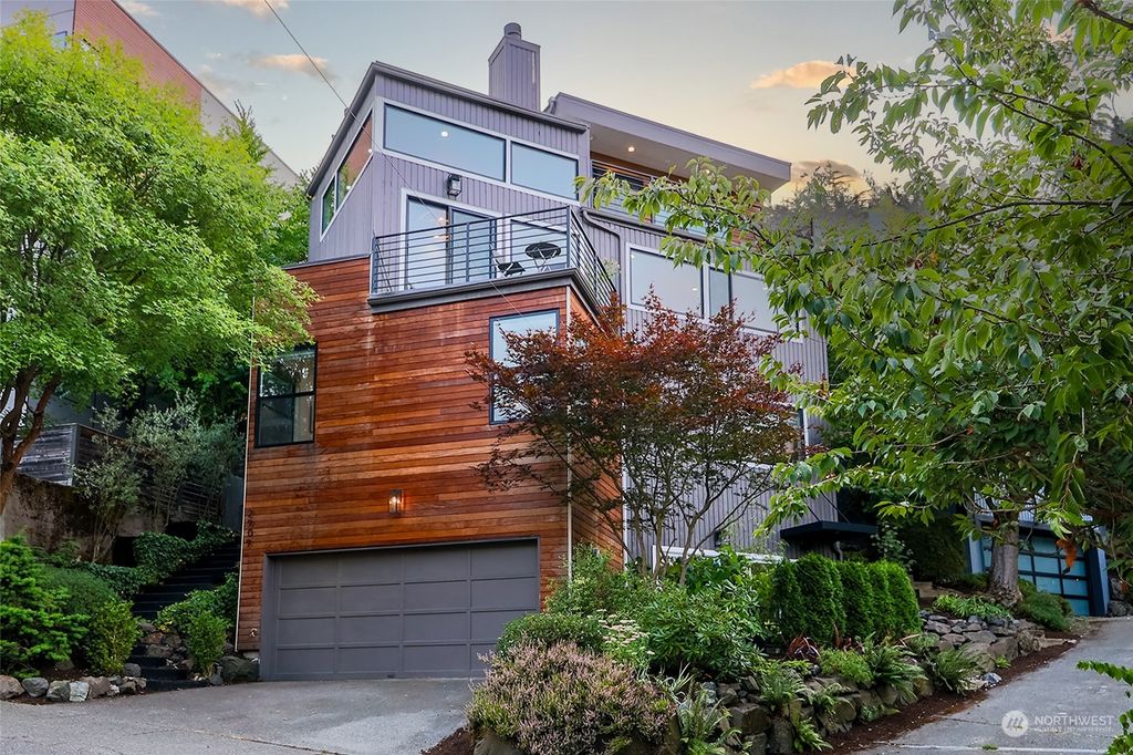 Photo of 2909 4th Avenue W, Seattle, WA 98119 (MLS # 2156654)