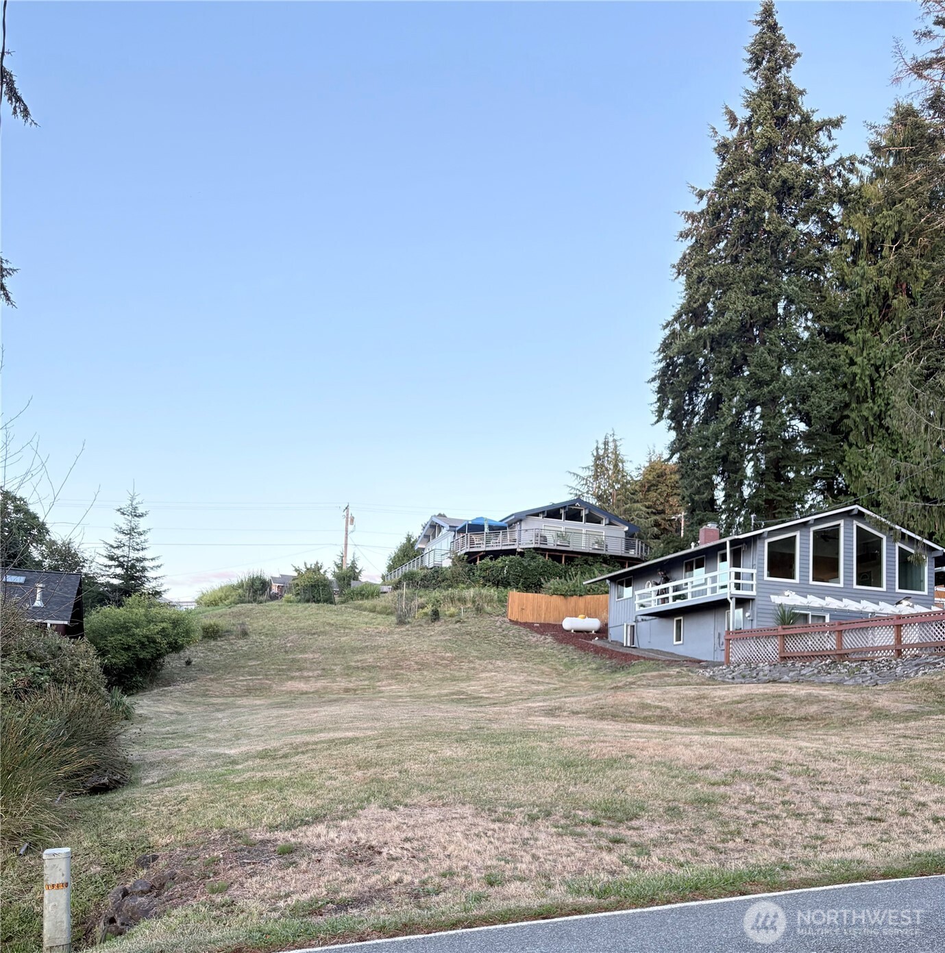 10142 Steamboat Island Road NW