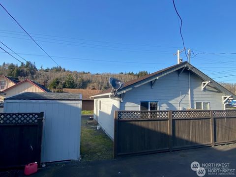 A home in Hoquiam