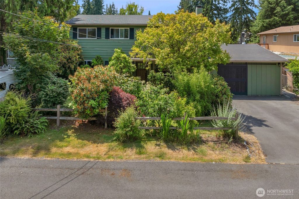 Photo of 7818 185th Place SW, Edmonds, WA 98026 (MLS # 2397728)