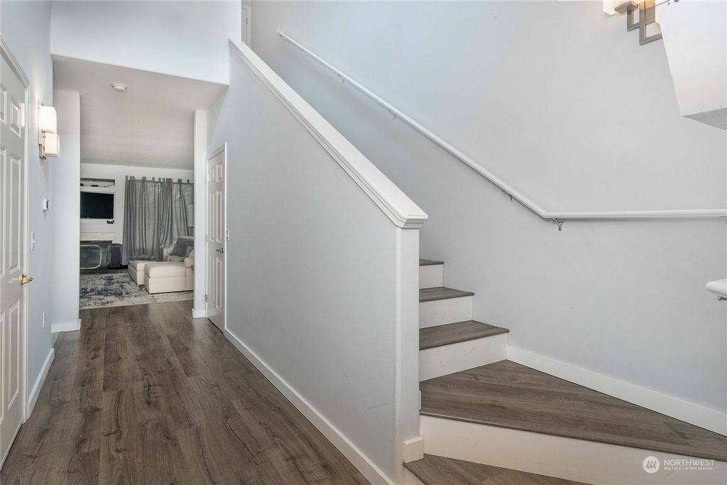 Photo of 950 Lynnwood Court SE #1022, Renton, WA 98058 (MLS # 2218905)