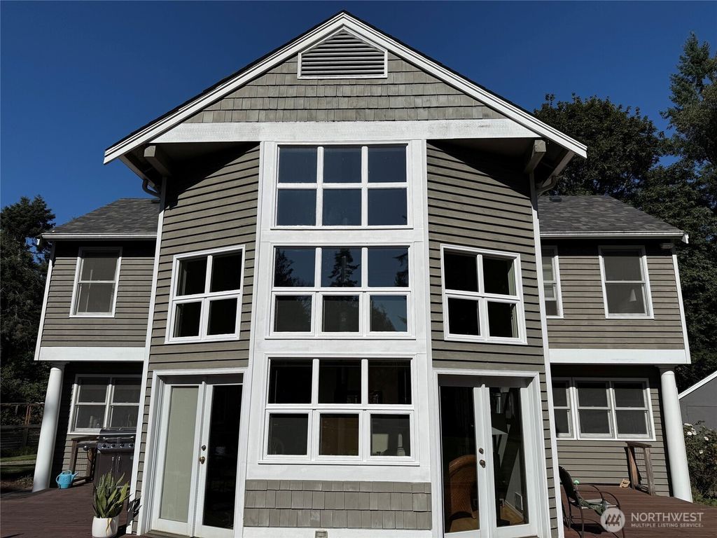 Photo of 3739 Viewsound Lane SE, Port Orchard, WA 98366 (MLS # 2527277)