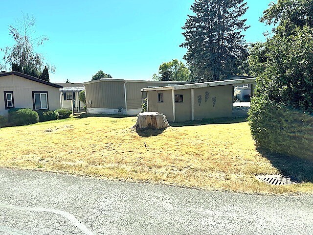 2350 Douglas Road 20
