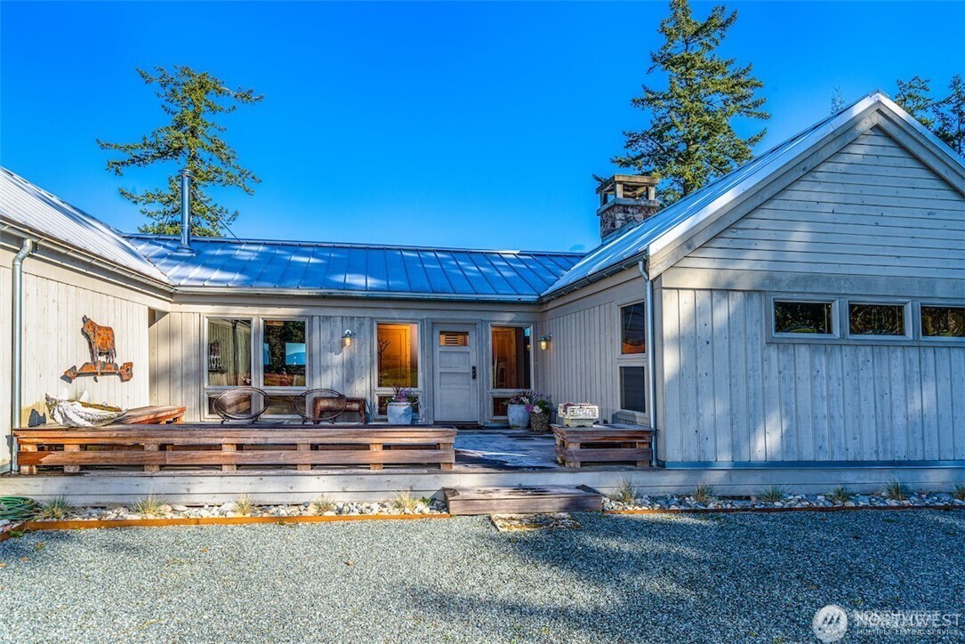 5837 Ambleside Loop
