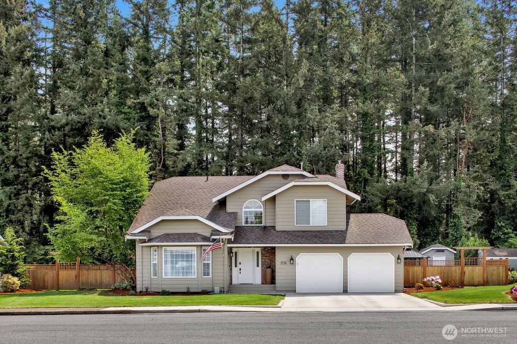 Photo of 1715 Village Drive, Lynden, WA 98264 (MLS # 2519029)