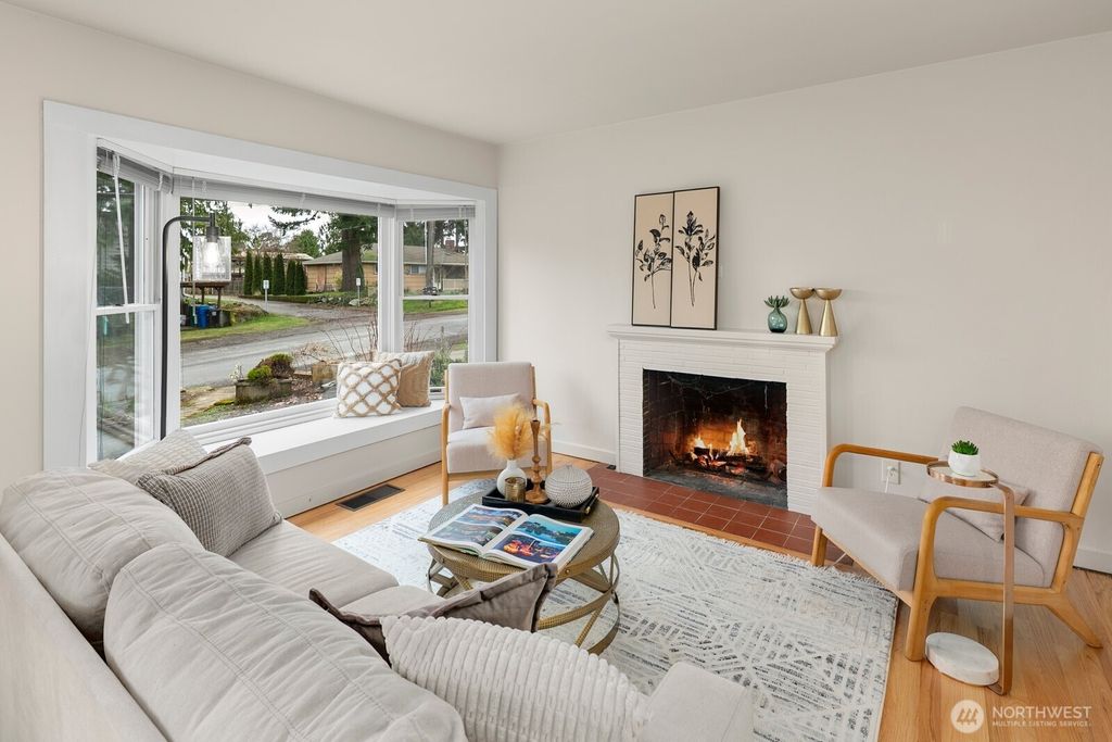 Photo of 1526 N 107TH Street, Seattle, WA 98133 (MLS # 2480847)