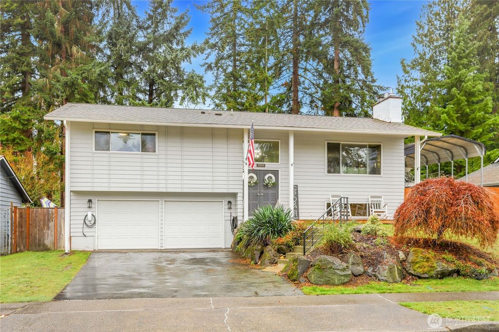 Photo of 6214 185th Street SW, Lynnwood, WA 98037 (MLS # 2455740)