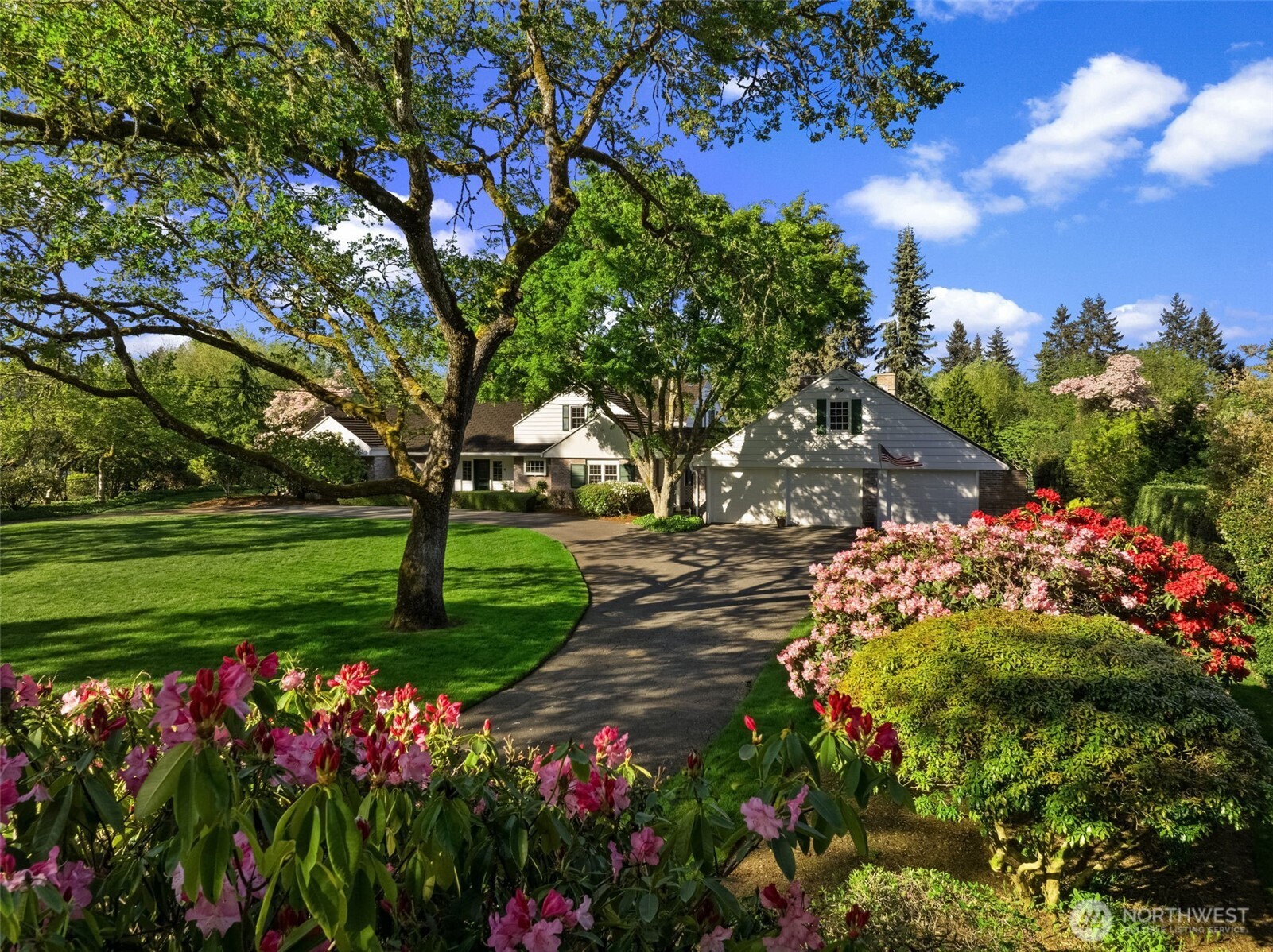 11309 Clovercrest Drive SW