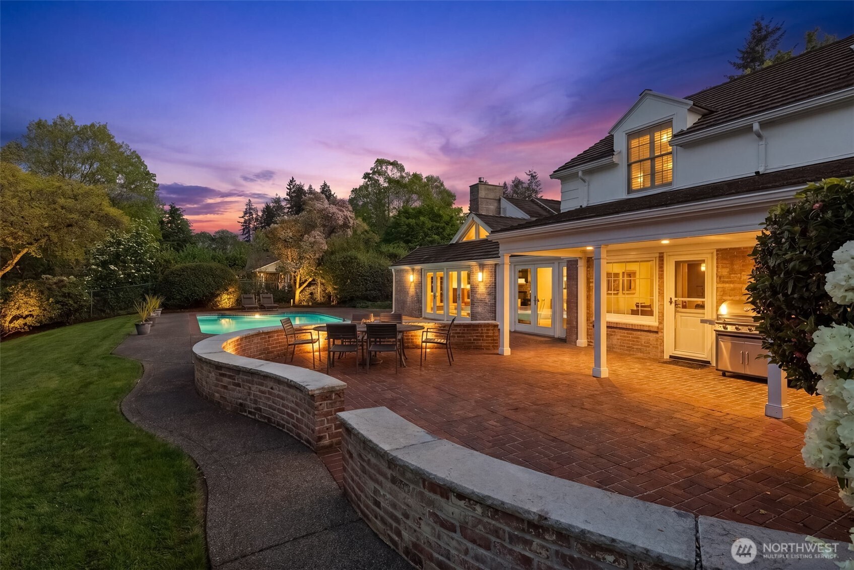 11309 Clovercrest Drive SW