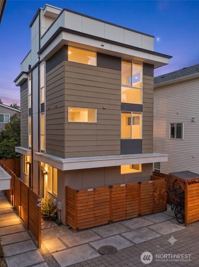 8815 Interlake Avenue N C #C, Seattle