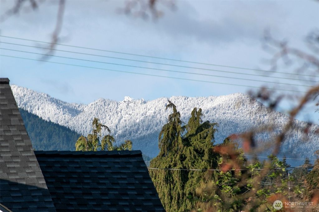 Photo of 1117 E 4th Street, Port Angeles, WA 98362 (MLS # 2508096)