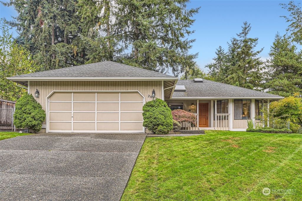 Photo of 20721 25th Avenue W, Lynnwood, WA 98036 (MLS # 2169314)