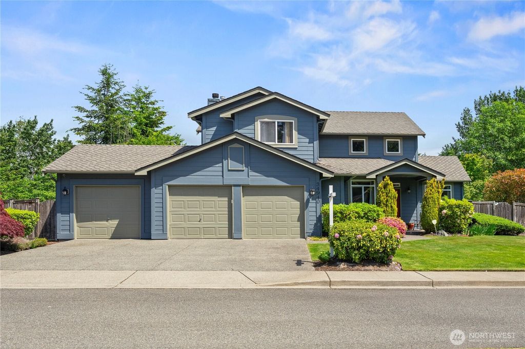 Photo of 34940 7th Avenue SW, Federal Way, WA 98023 (MLS # 2530867)