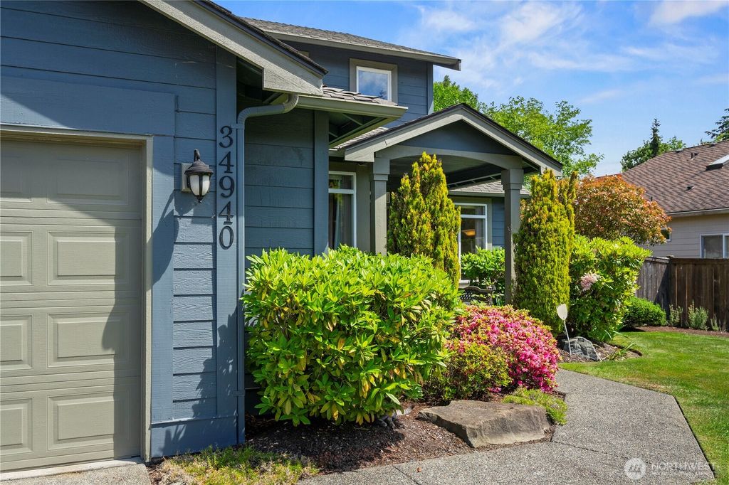 Photo of 34940 7th Avenue SW, Federal Way, WA 98023 (MLS # 2530867)