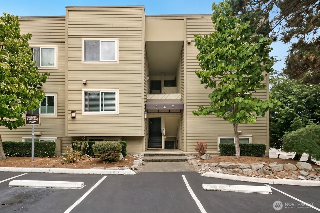 Photo of 5844 NE 75th Street #A102, Seattle, WA 98115 (MLS # 2576698)