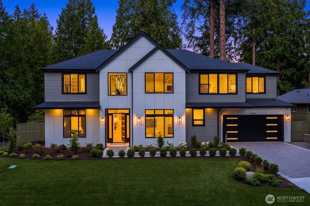 Photo of 1806 154th Avenue SE, Bellevue, WA 98007 (MLS # 2392773)