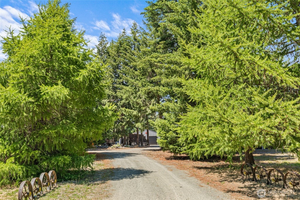 Photo of 520 Canyon Heights Drive, Cle Elum, WA 98922 (MLS # 2549823)