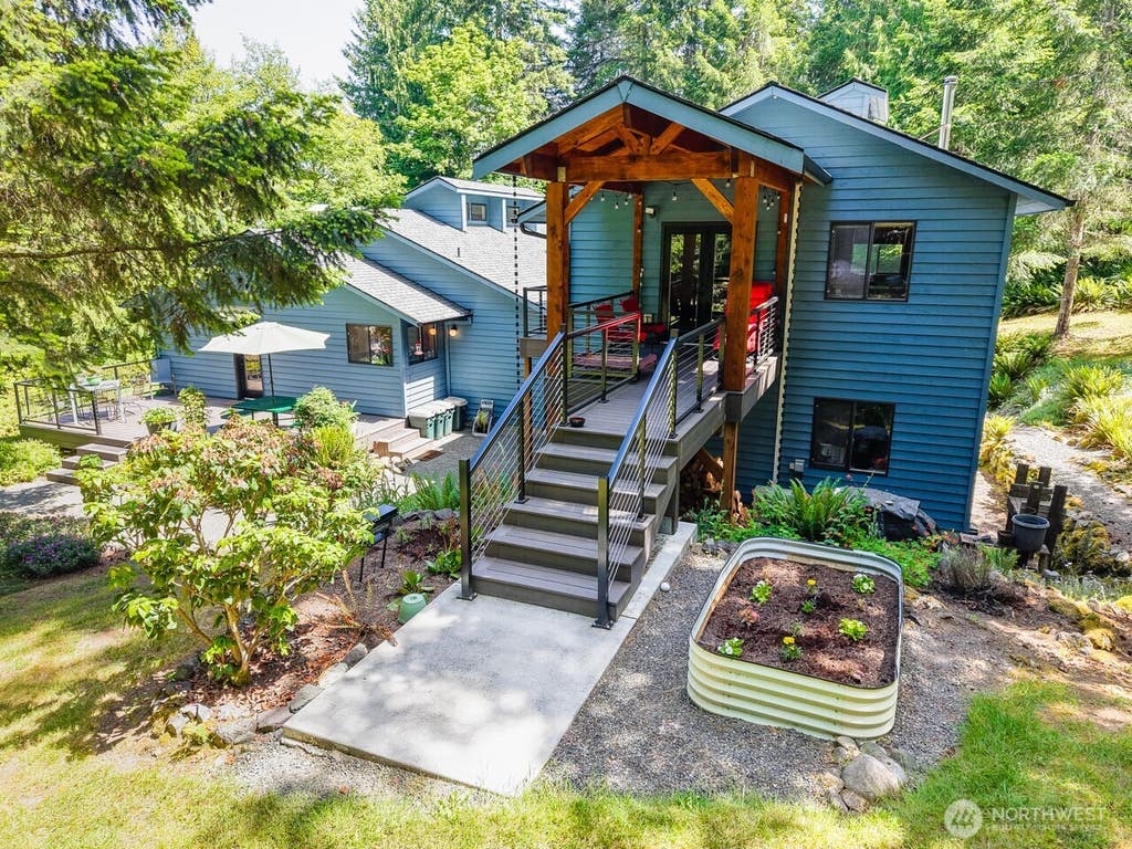 Photo of 492 Walkabout Way, Port Angeles, WA 98363 (MLS # 2536515)