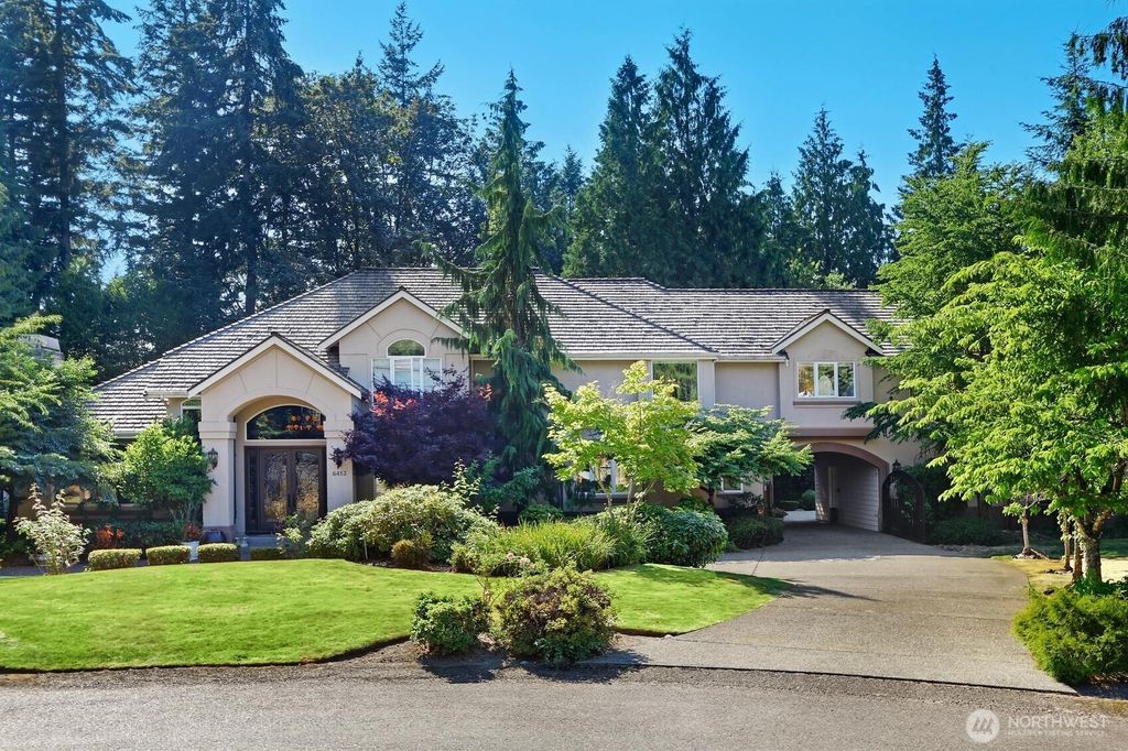 Photo of 6413 163rd Place SE, Bellevue, WA 98006 (MLS # 2408028)