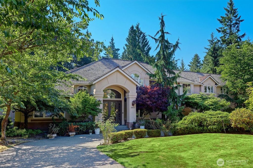 Photo of 6413 163rd Place SE, Bellevue, WA 98006 (MLS # 2408028)