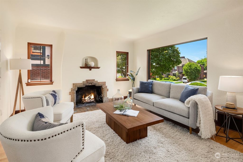 Photo of 2024 36th Avenue W, Seattle, WA 98199 (MLS # 2135518)