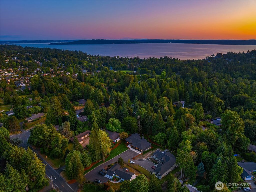 Photo of 17163 4th Avenue SW, Normandy Park, WA 98166 (MLS # 2396215)