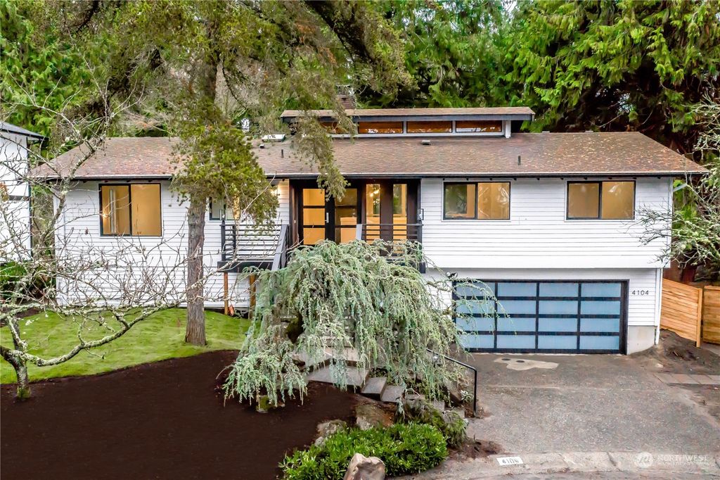 Photo of 4104 106th Place NE, Kirkland, WA 98033 (MLS # 2021731)