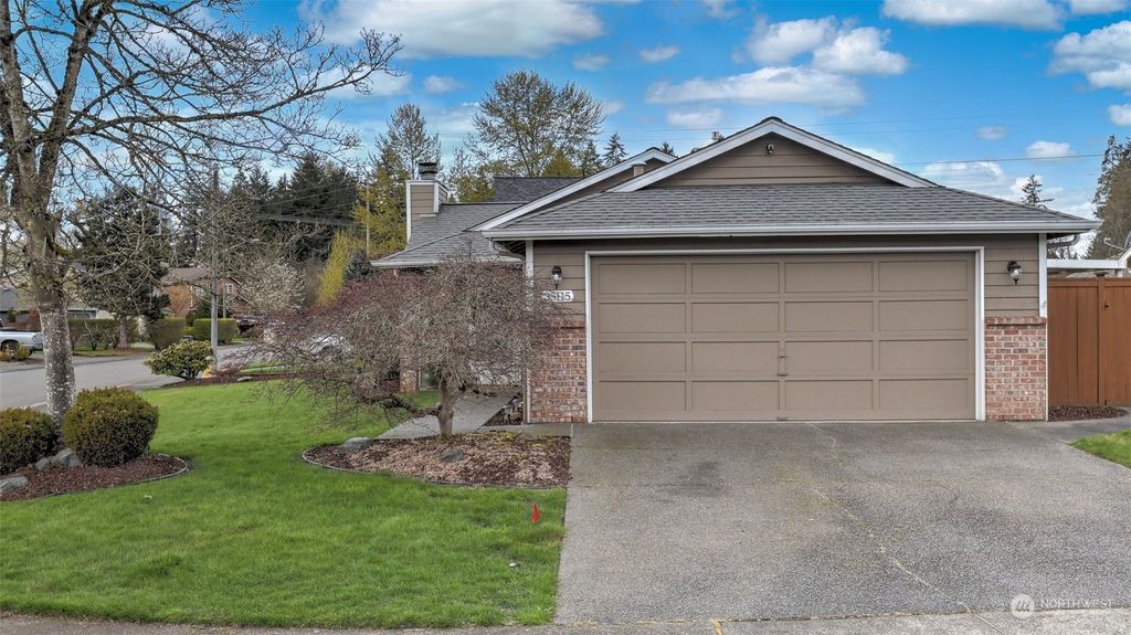 Photo of 35115 14th Avenue SW, Federal Way, WA 98023 (MLS # 2060863)