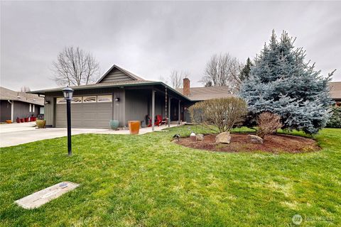 Photo of 1873 Rustic Place, Walla Walla, WA 99362 (MLS # 2471049)