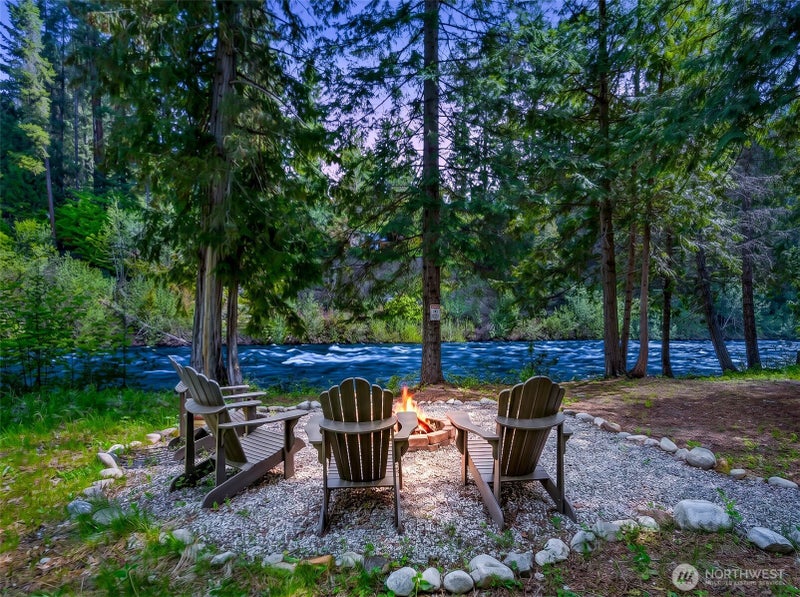 2304 Pine Tree Road