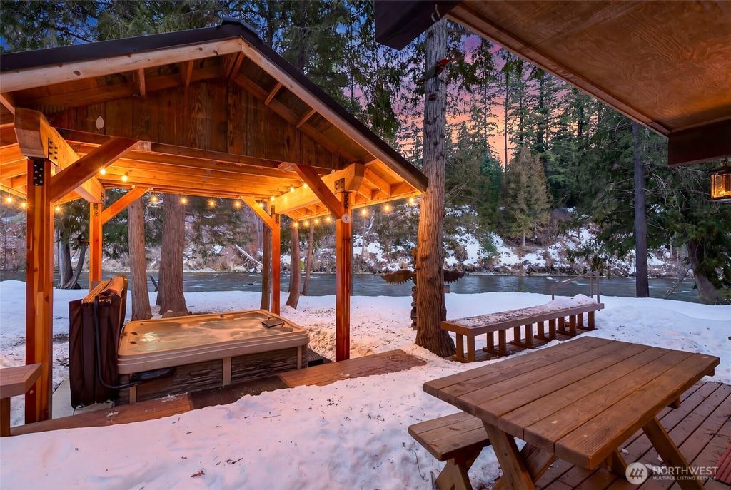 Photo of 2304 Pine Tree Lane, Leavenworth, WA 98826 (MLS # 2471561)