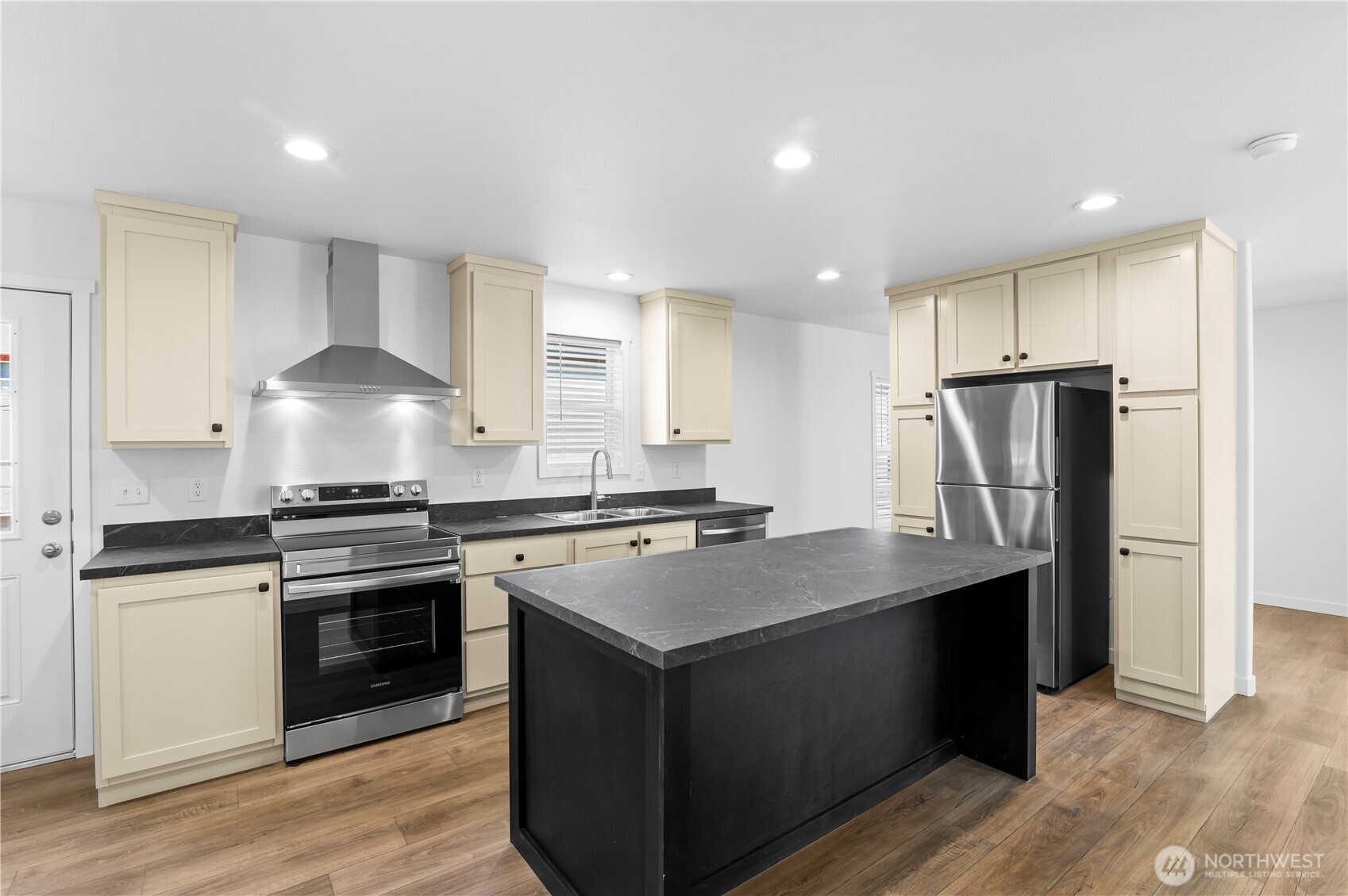 1251 S Dewey Drive