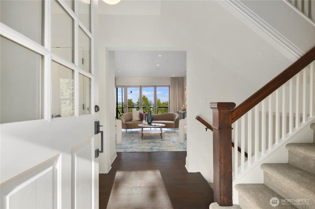 Photo of 1618 37th Avenue, Seattle, WA 98122 (MLS # 2539928)