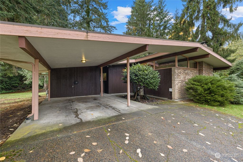 Photo of 14615 12th Ave Ave NE, Shoreline, WA 98155 (MLS # 2180185)
