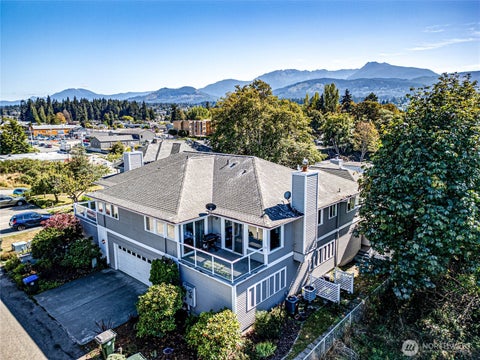 Photo of 229 E 1st St Unit 1 ST, Port Angeles, WA 98362 (MLS # 2590174)