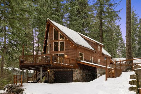 Photo of 1511 Oakmont Drive, Cle Elum, WA 98922 (MLS # 2493877)