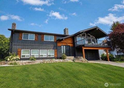 Photo of 105 Sirius Place, Chehalis, WA 98532 (MLS # 2499195)
