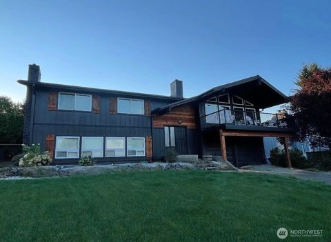 Photo of 105 Sirius Place, Chehalis, WA 98532 (MLS # 2499195)