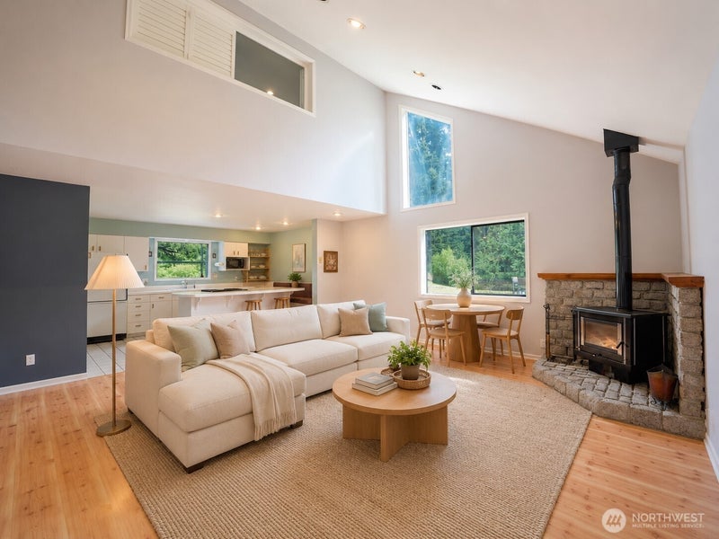 734 Swan Road