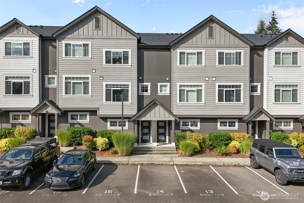 Photo of 135 SW 185th Lane, Normandy Park, WA 98166 (MLS # 2589717)