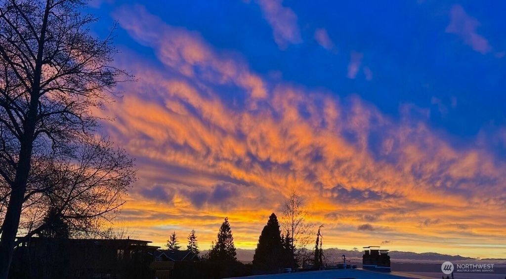 Photo of 816 Walnut Street, Edmonds, WA 98020 (MLS # 2473424)