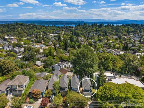 Photo of 314 25th Avenue E, Seattle, WA 98112 (MLS # 2553523)