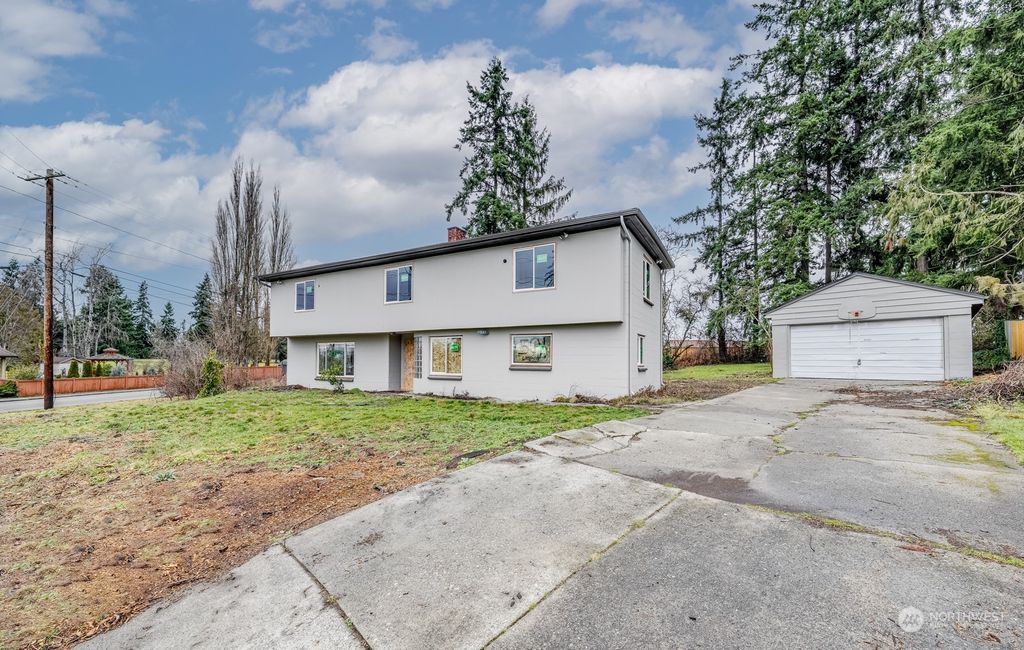Photo of 501 Legion Drive, Everett, WA 98201 (MLS # 2194720)
