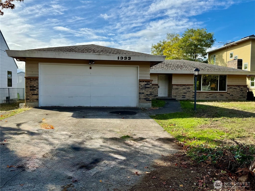 Photo of 1333 Aberdeen Avenue NE, Renton, WA 98056 (MLS # 2590426)