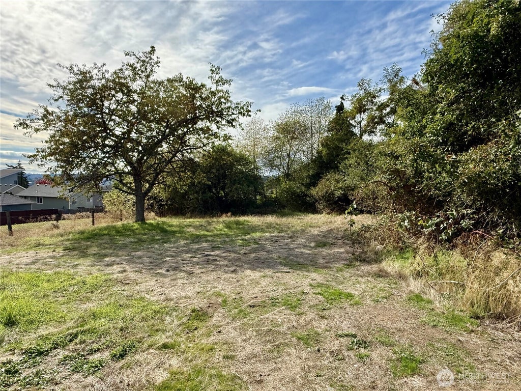 Photo of 1333 Aberdeen Avenue NE, Renton, WA 98056 (MLS # 2590426)