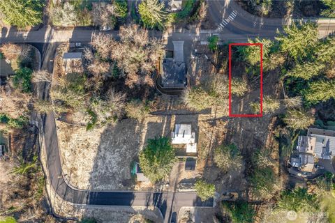 2005 Nisqually Street Steilacoom WA 98388